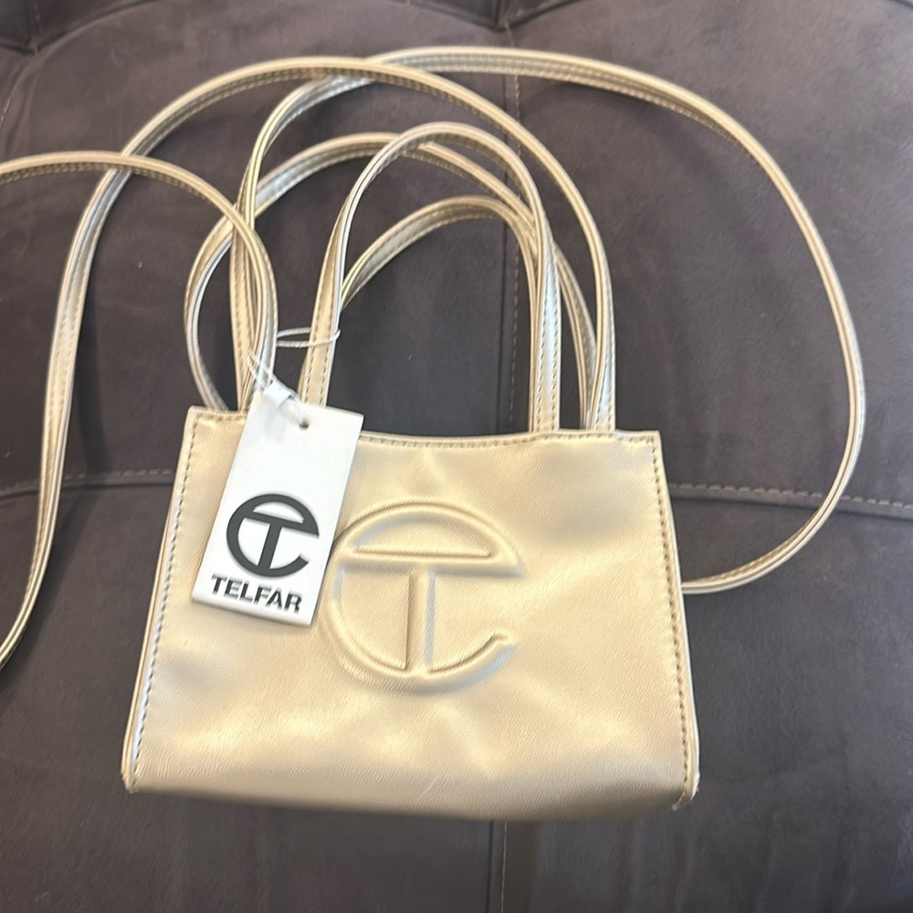 Gold telfar